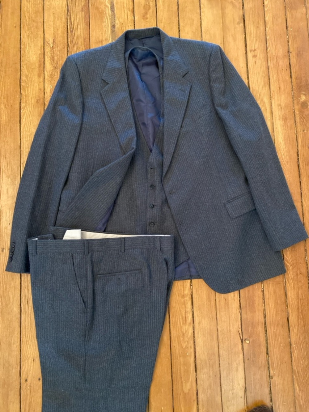Men's Navy chalk stripe Three-Piece Suit - Classic Tailored Fit 44Long